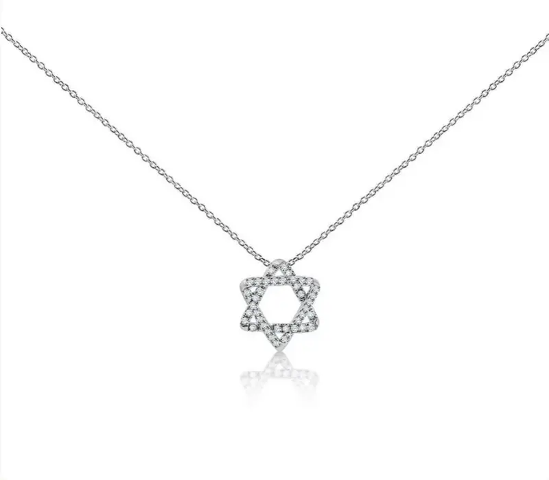 14K White Gold Woven Star Necklace – Diamond-Inlaid Pendant With 16" Chain 1