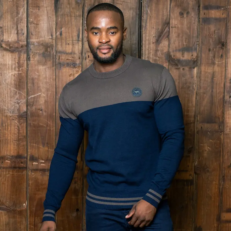 Abingdon Midnight Cashmere-Blend Colourblock Pullover 1