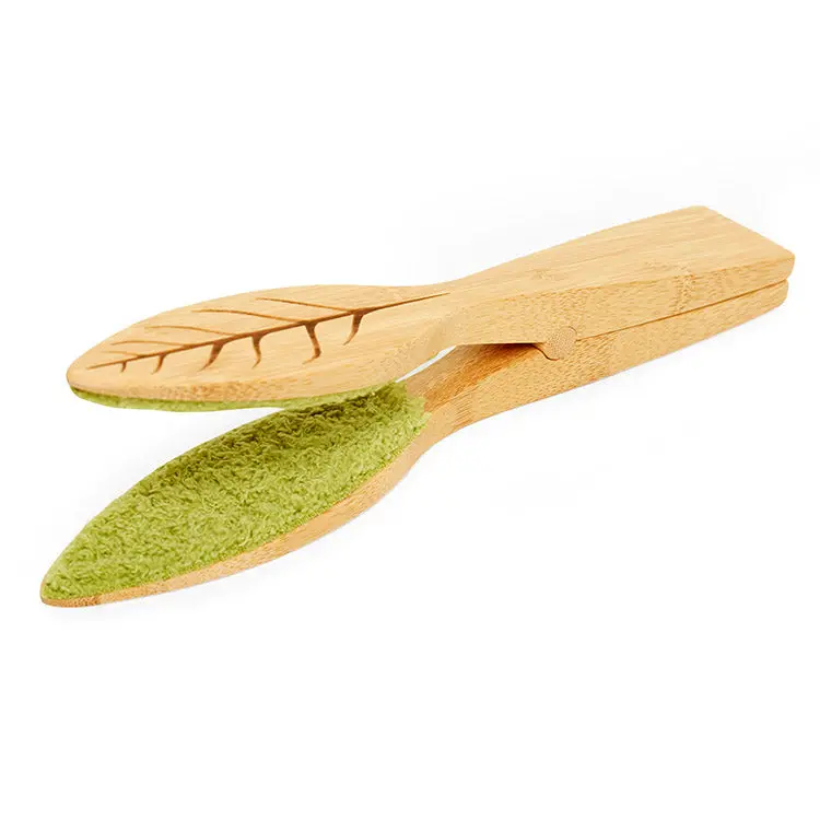 Leaf-Shaped Cleaning Tongs – Eco-Friendly Outdoor Debris Grabber 1
