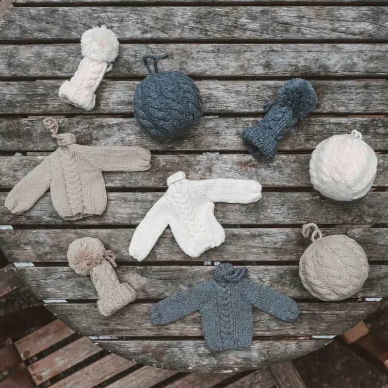 Mini Knit Sweater & Hat Holiday Decor 1