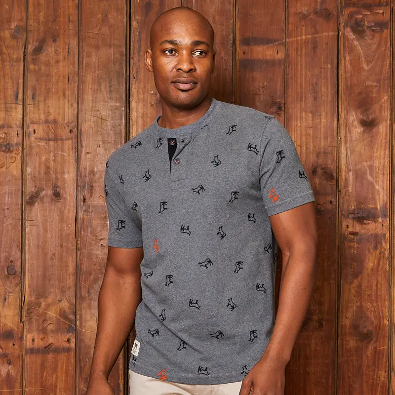 Nguni Embroidered Short-Sleeve Henley – Jackal 1