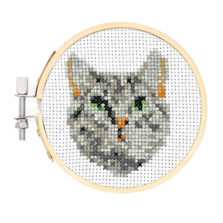 Tabby Cat Cross-Stitch Embroidery Kit – Beginner-Friendly Mini Craft 1