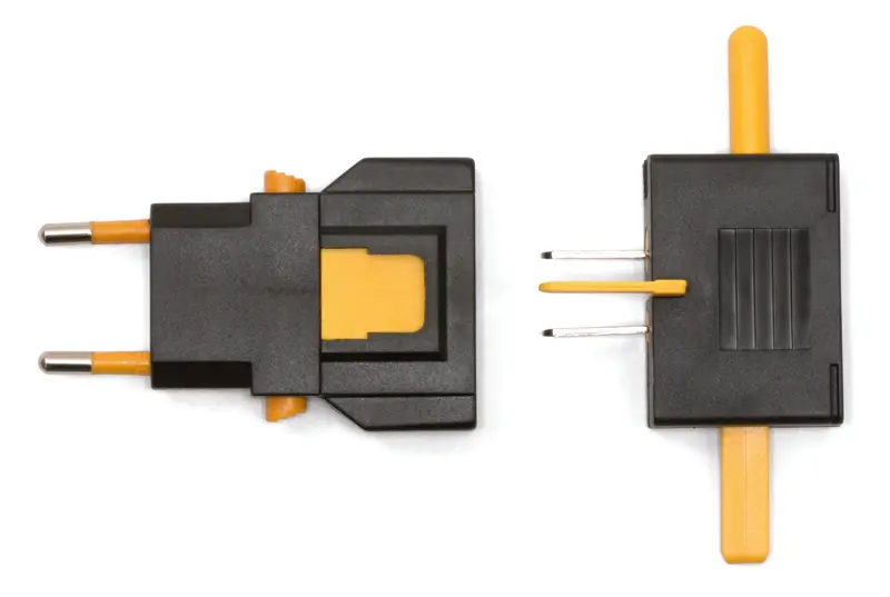 Universal Dual-Voltage Travel Adapter 1